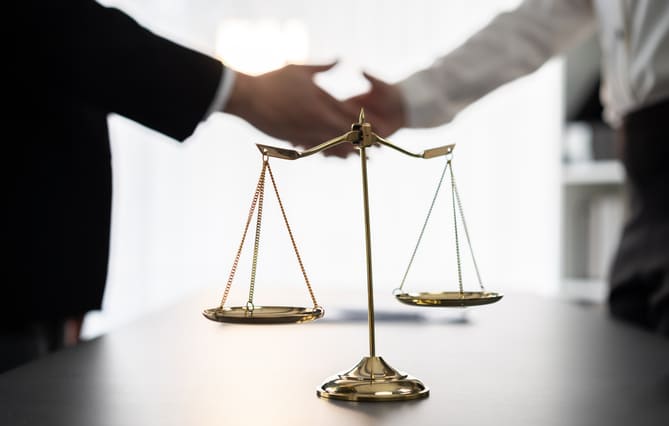 Les conciliateurs de justice en quête de légitimité